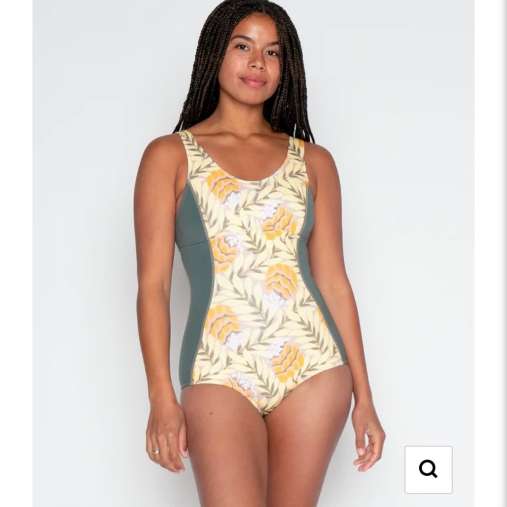 Seea Lilla one piece